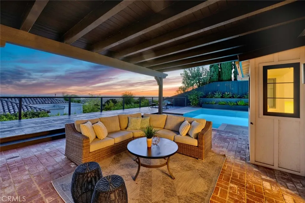 19422 Holiday Lane North Tustin, CA 92705