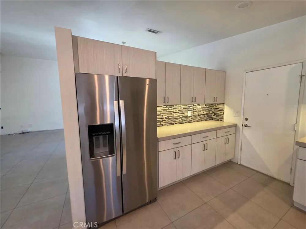 68050 Espada Cathedral City, CA 92234
