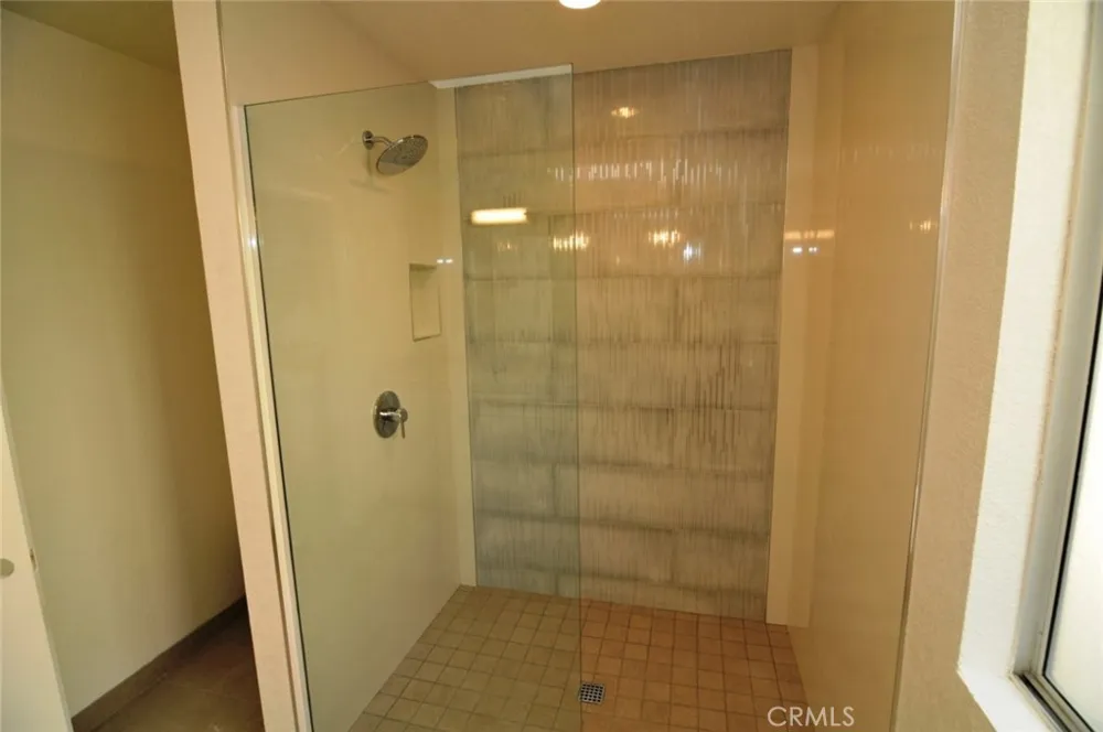 68050 Espada Cathedral City, CA 92234
