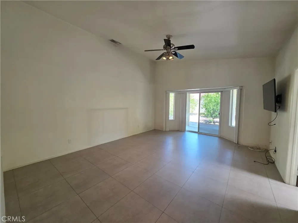 68050 Espada Cathedral City, CA 92234