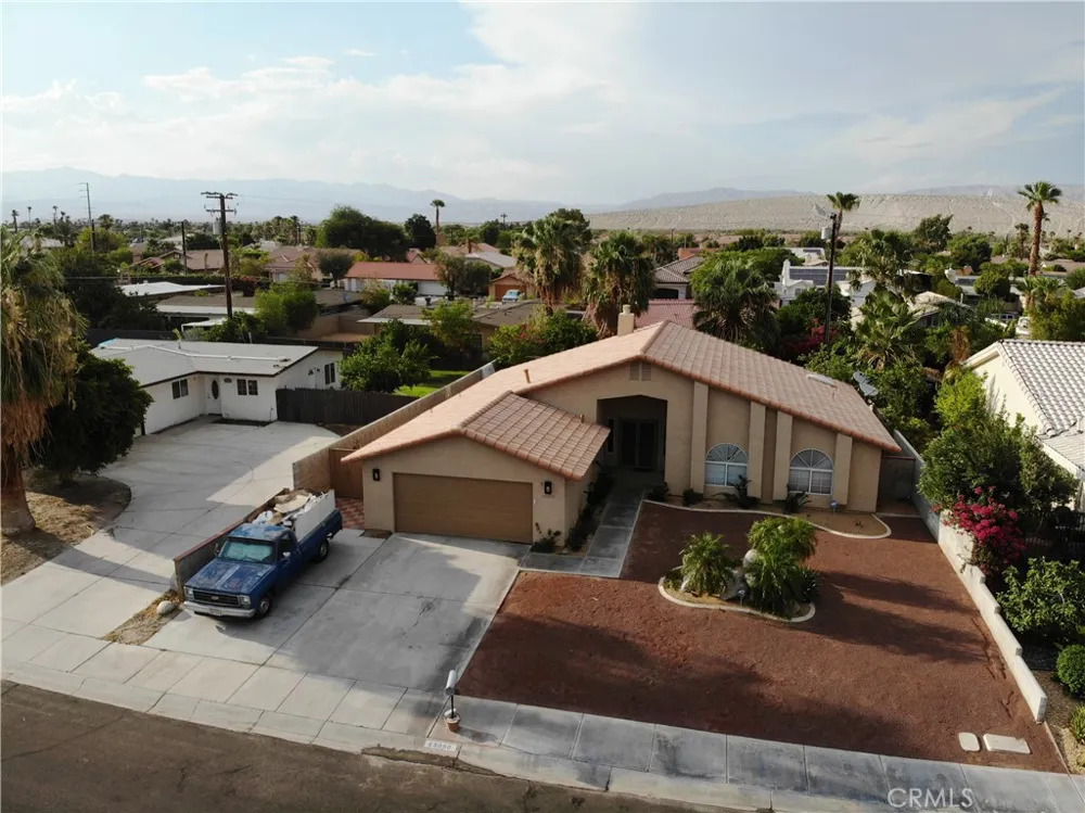 68050 Espada Cathedral City, CA 92234