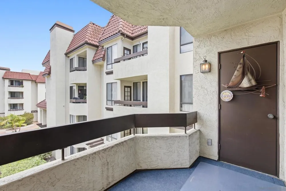 5805 Friars #2308 San Diego, CA 92110