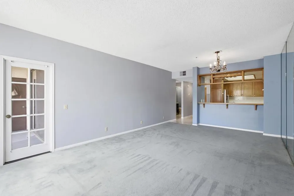5805 Friars #2308 San Diego, CA 92110