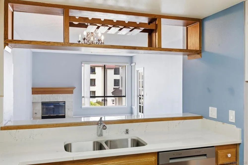5805 Friars #2308 San Diego, CA 92110