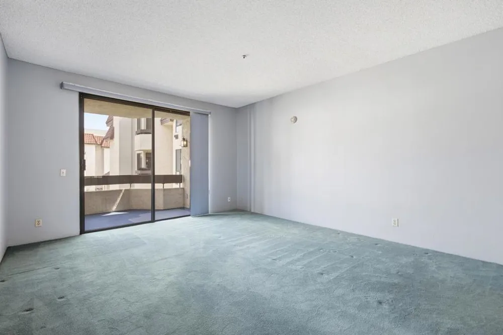 5805 Friars #2308 San Diego, CA 92110