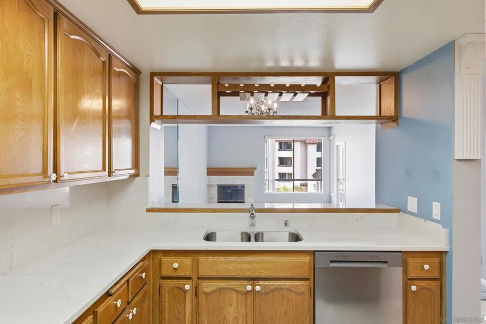 5805 Friars #2308 San Diego, CA 92110