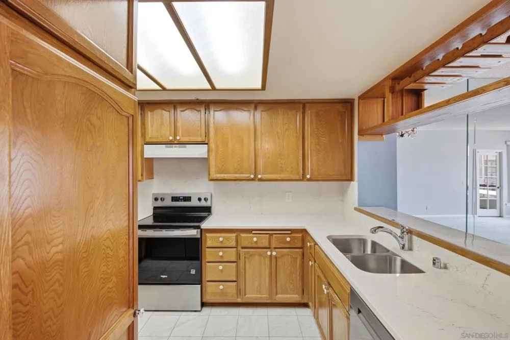 5805 Friars #2308 San Diego, CA 92110