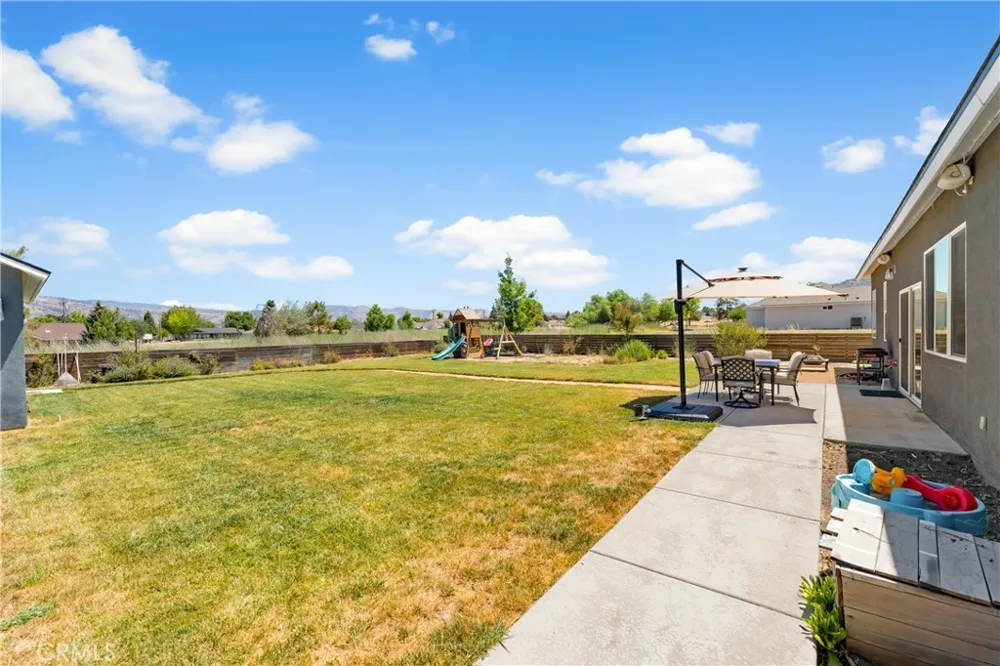 28301 Stallion Springs Dr Stallion Springs, CA 93561
