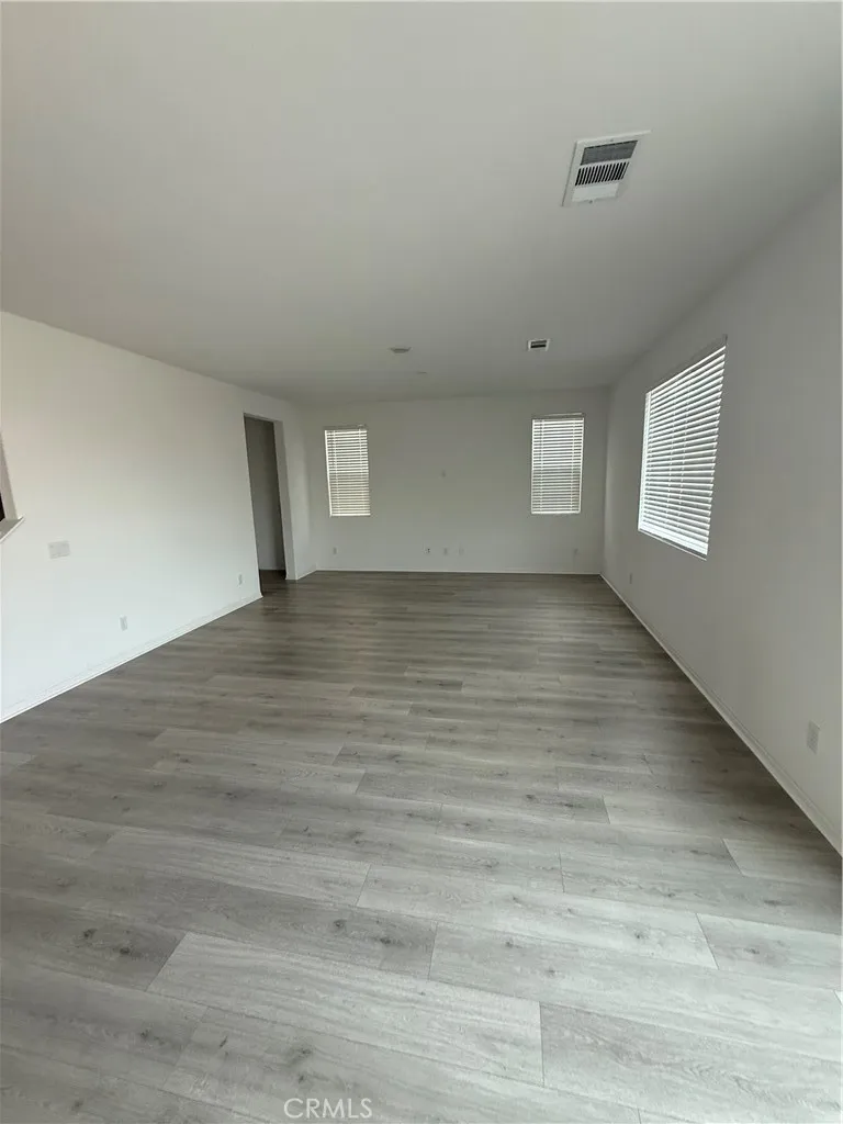 32804 Dahl Menifee, CA 92584