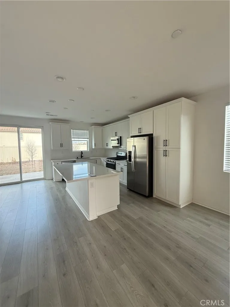 32804 Dahl Menifee, CA 92584