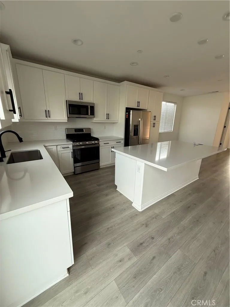 32804 Dahl Menifee, CA 92584