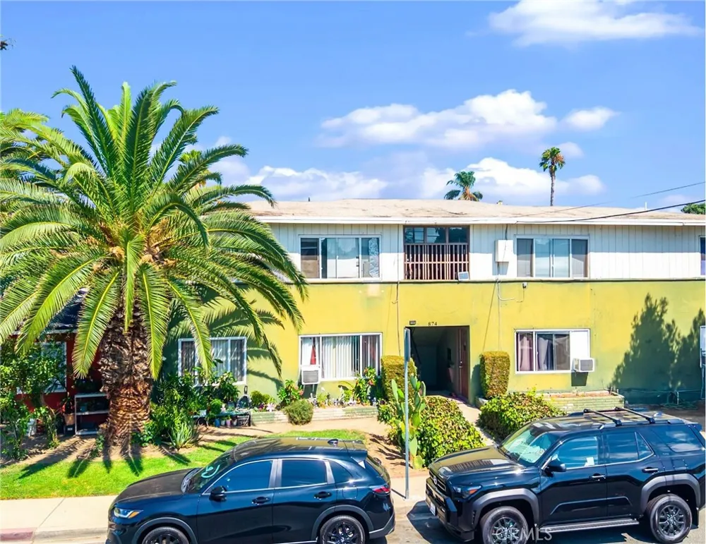 1072 W WILSON STREET Pomona, CA 91768