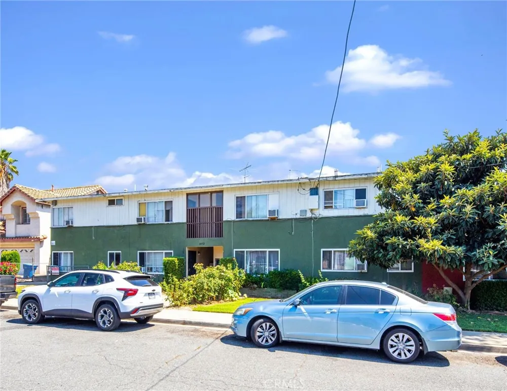 1072 W WILSON STREET Pomona, CA 91768