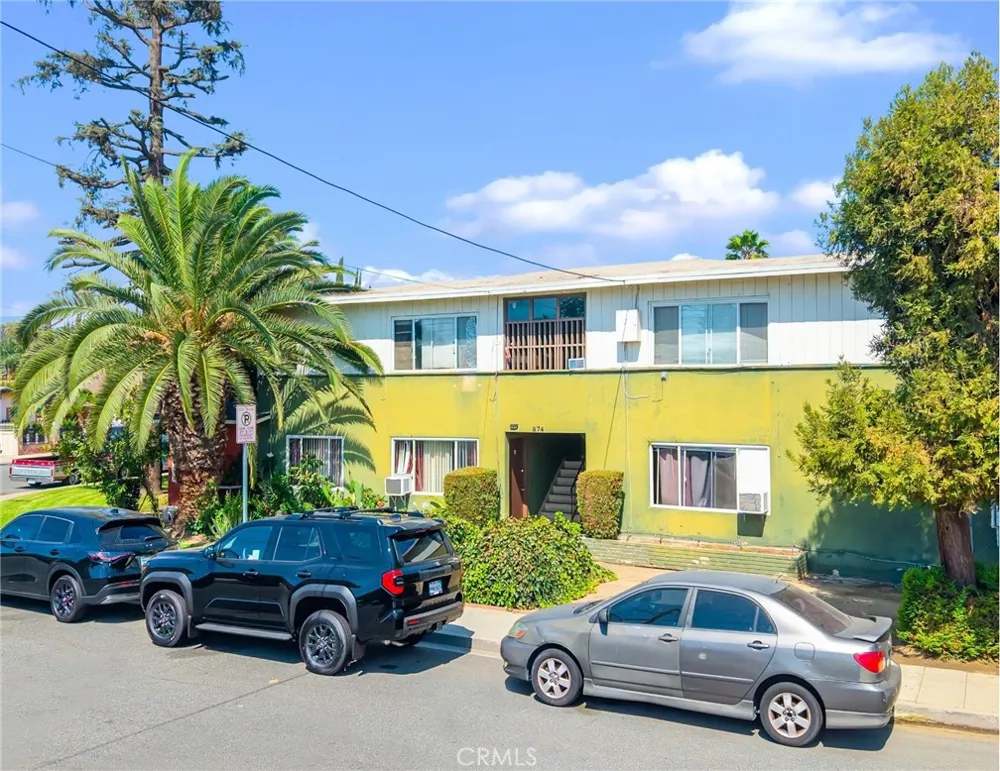 1072 W WILSON STREET Pomona, CA 91768