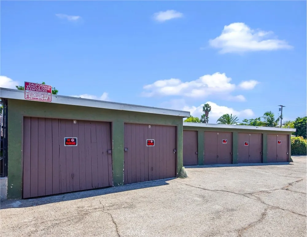 1072 W WILSON STREET Pomona, CA 91768