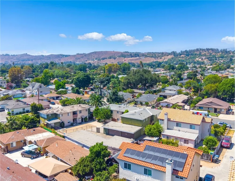 1072 W WILSON STREET Pomona, CA 91768