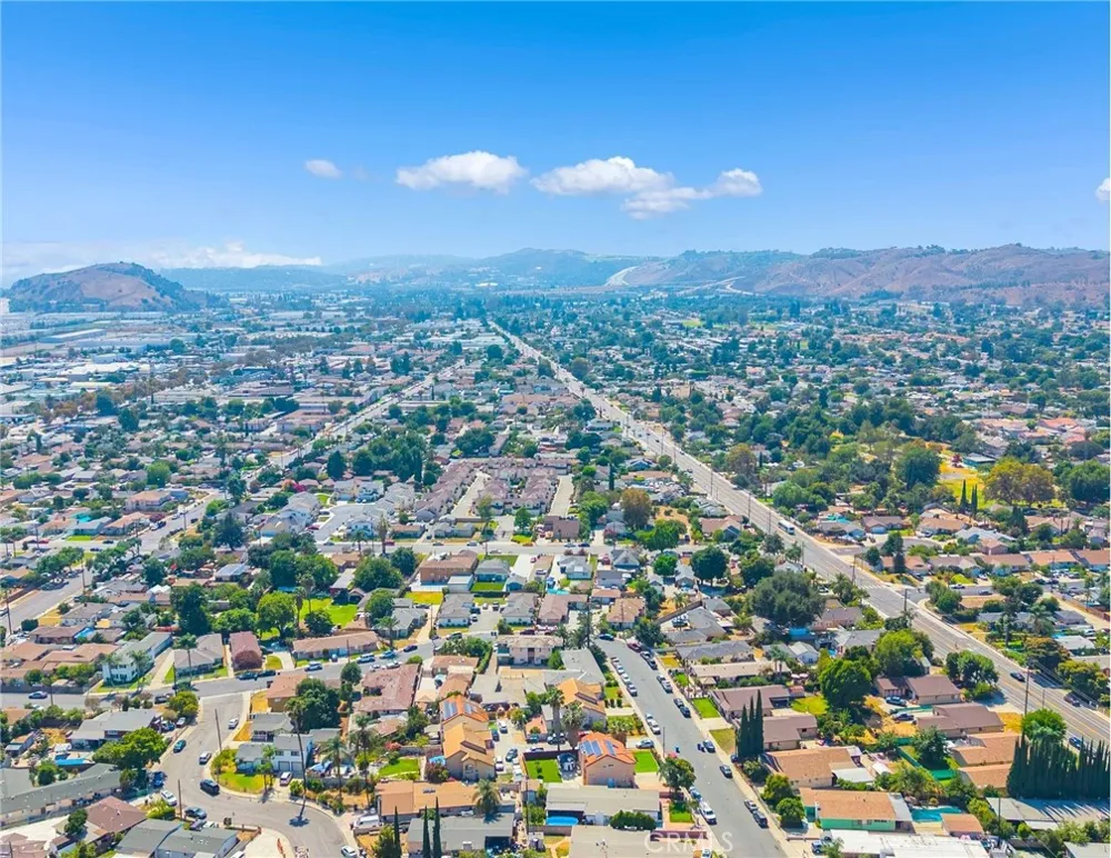 1072 W WILSON STREET Pomona, CA 91768