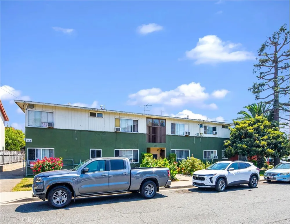 1072 W WILSON STREET Pomona, CA 91768