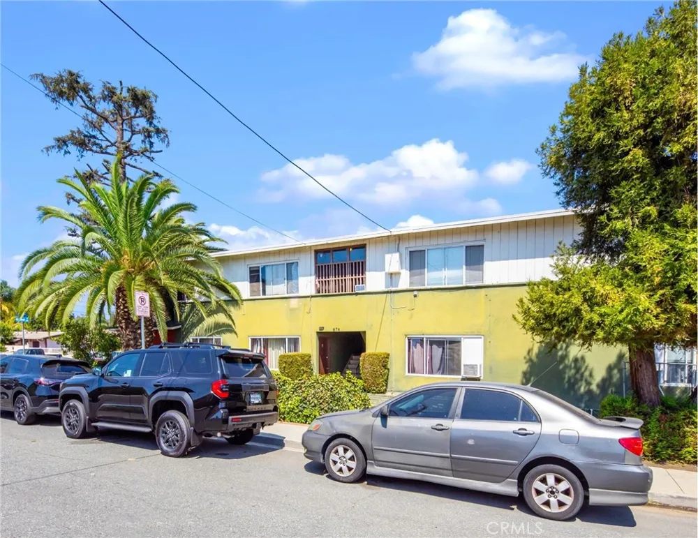 1072 W WILSON STREET Pomona, CA 91768