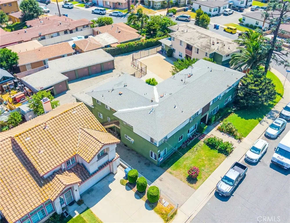 1072 W WILSON STREET Pomona, CA 91768