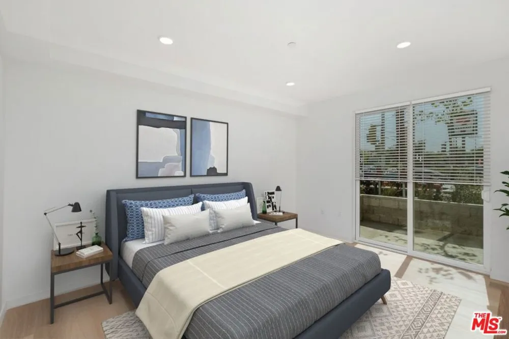 4406 Fulton Street #103 Sherman Oaks, CA 91423