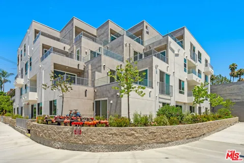 4406 Fulton Street #103