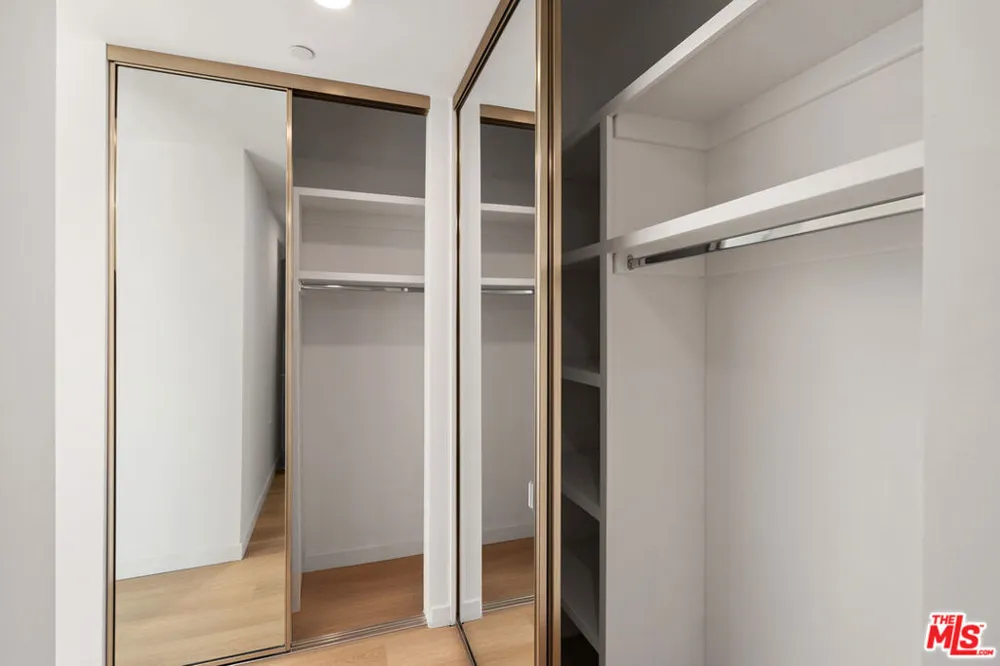 4406 Fulton Street #103 Sherman Oaks, CA 91423