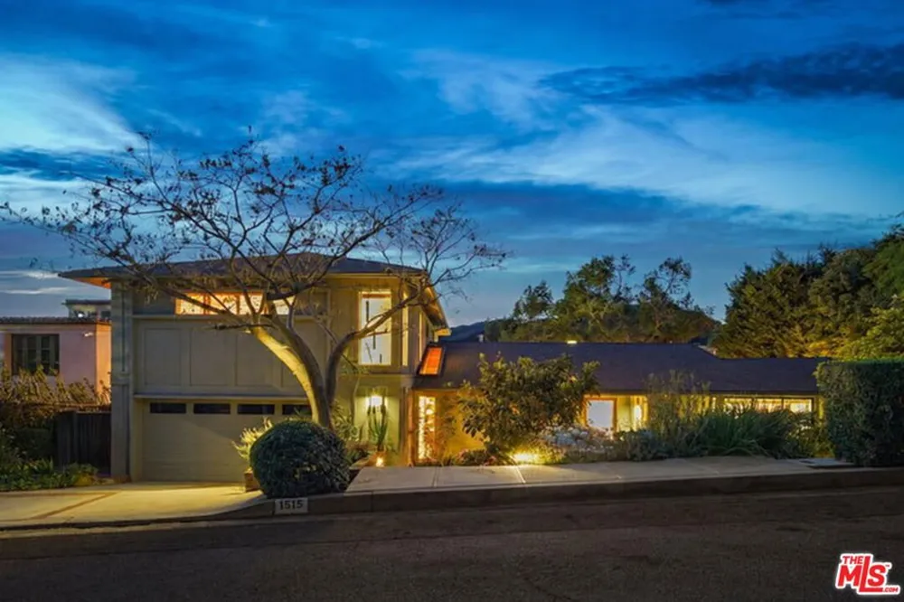 1515 Umeo Road Los Angeles, CA 90272