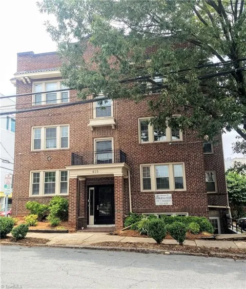 415 Spring Street