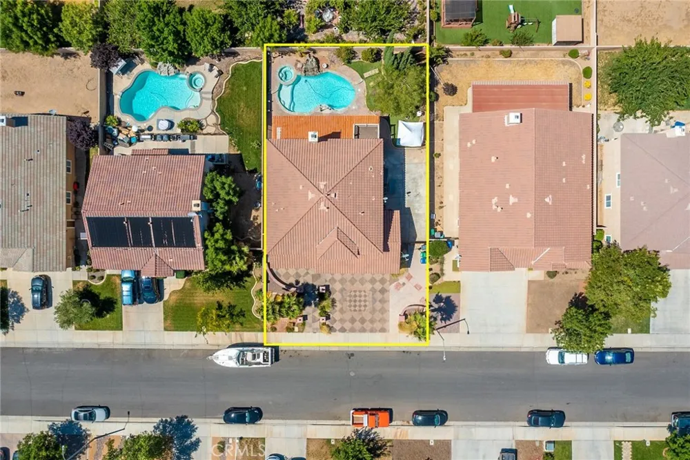 1861 Hideaway Place Palmdale, CA 93551
