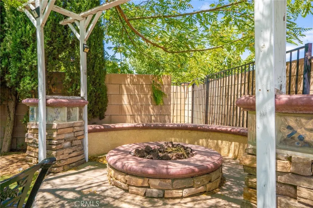 1861 Hideaway Place Palmdale, CA 93551