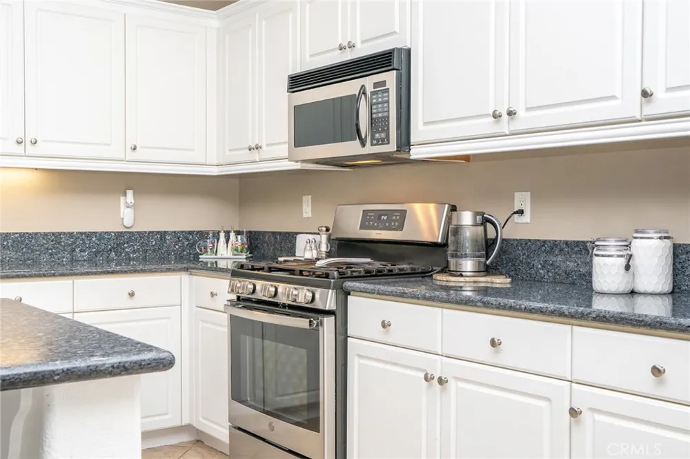 1861 Hideaway Place Palmdale, CA 93551