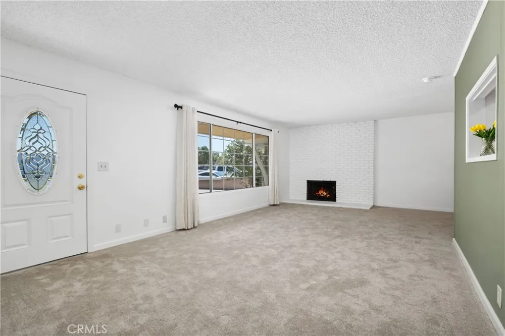 805 S Oakhaven Anaheim, CA 92804