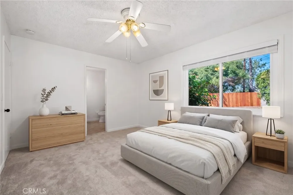 805 S Oakhaven Anaheim, CA 92804