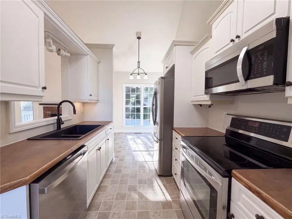 124 Manor Ridge Way Lexington, NC 27292