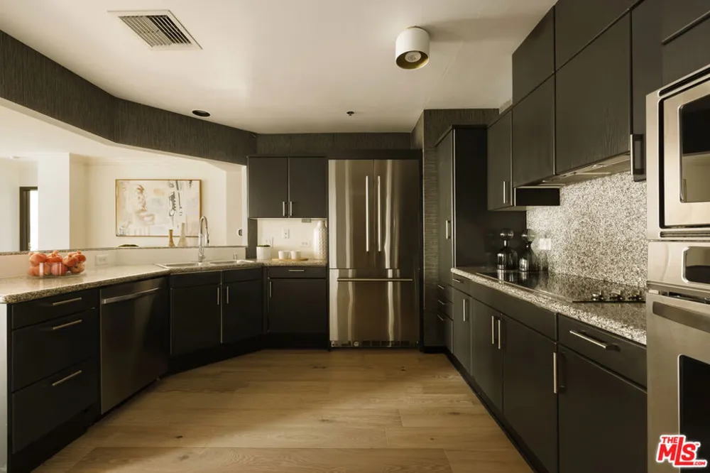 10724 Wilshire Boulevard #803 Los Angeles, CA 90024