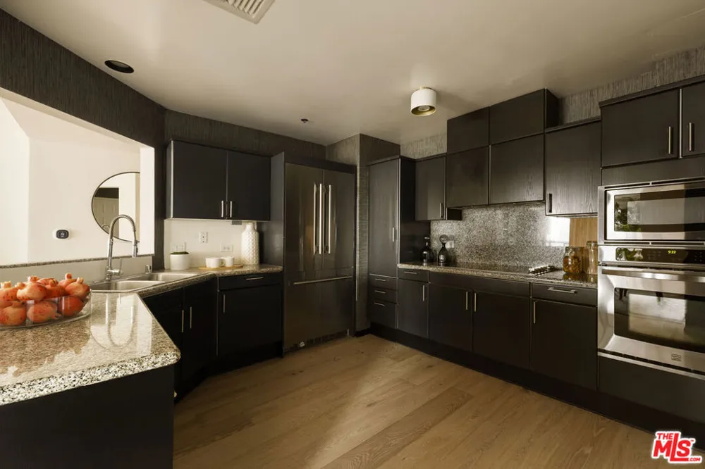 10724 Wilshire Boulevard #803 Los Angeles, CA 90024