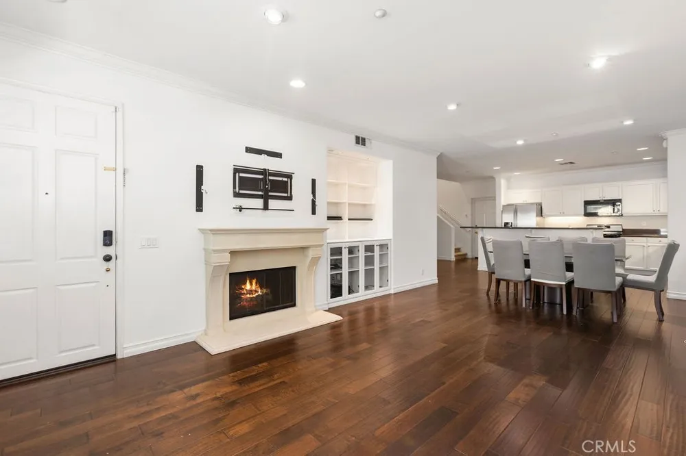 402 Quail Ridge Irvine, CA 92603