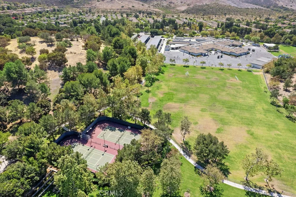 402 Quail Ridge Irvine, CA 92603
