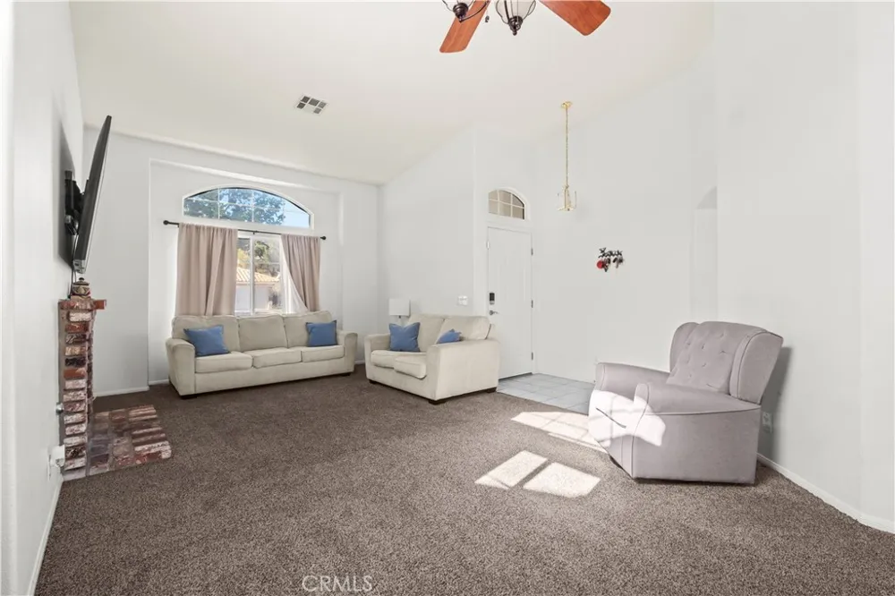 4141 De Anza Palmdale, CA 93551
