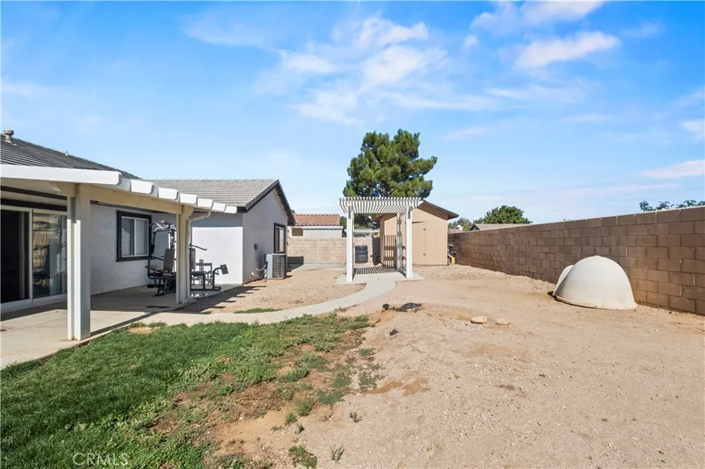 4141 De Anza Palmdale, CA 93551