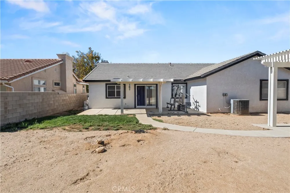 4141 De Anza Palmdale, CA 93551