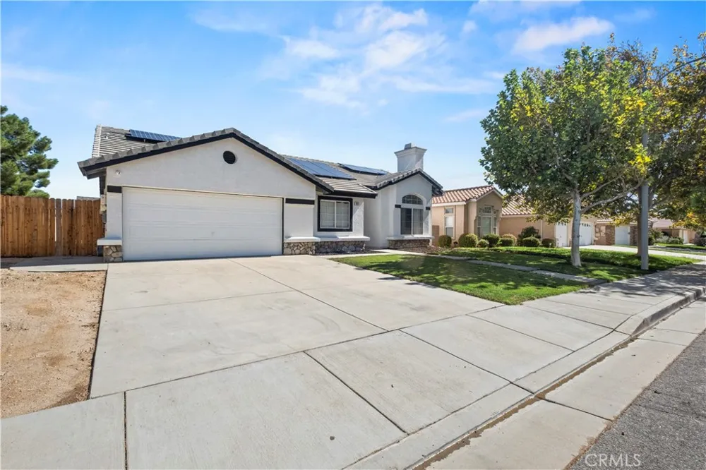 4141 De Anza Palmdale, CA 93551