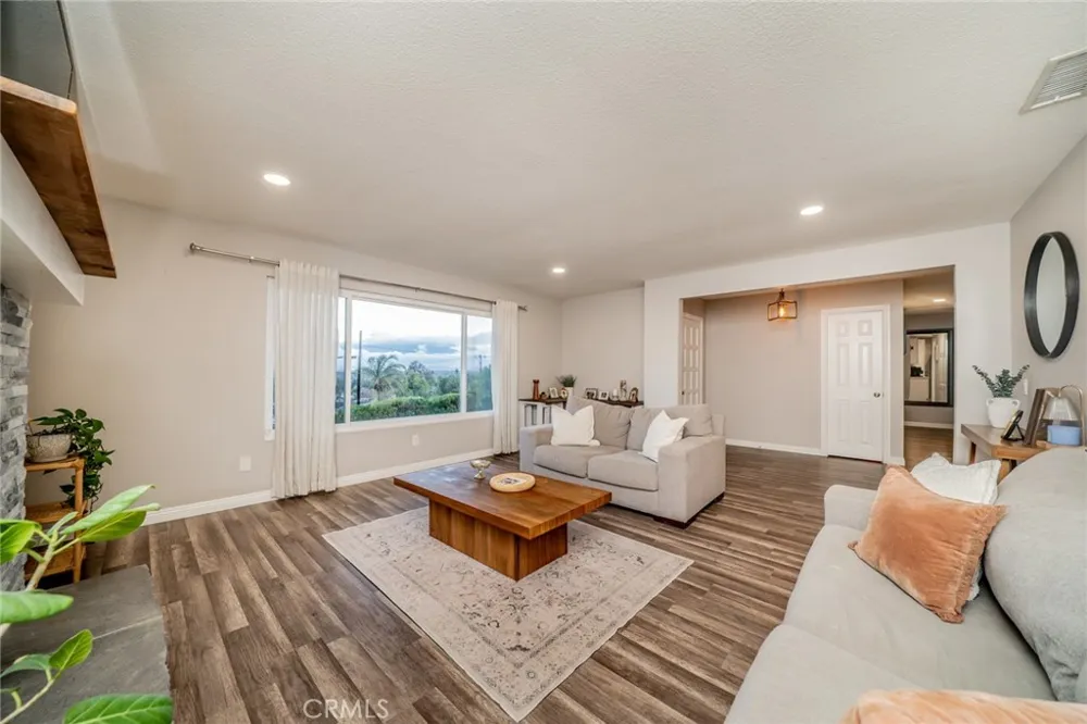 4659 Crestview Norco, CA 92860