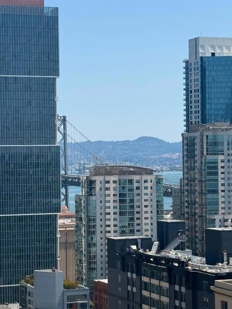 1 Hawthorne Street #14C San Francisco, CA 94105