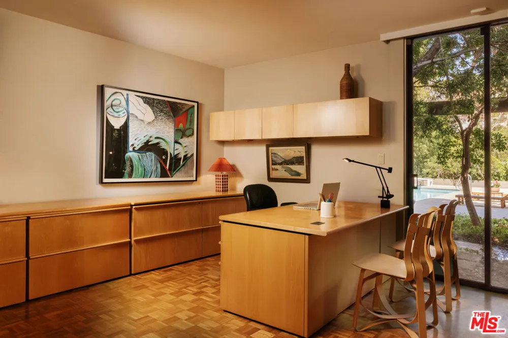 9225 Nightingale Drive Los Angeles, CA 90069