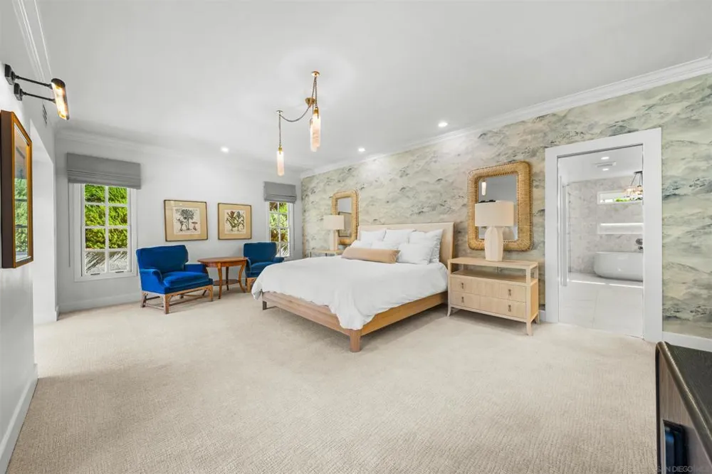 1121 Via Carolina La Jolla, CA 92037