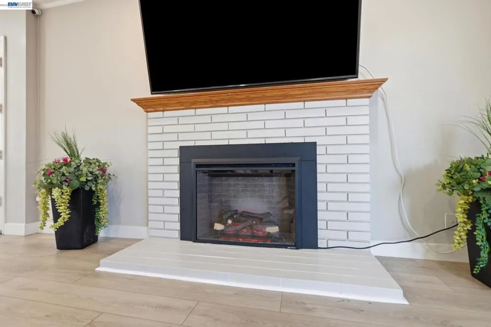 2394 Tahiti St Hayward, CA 94545