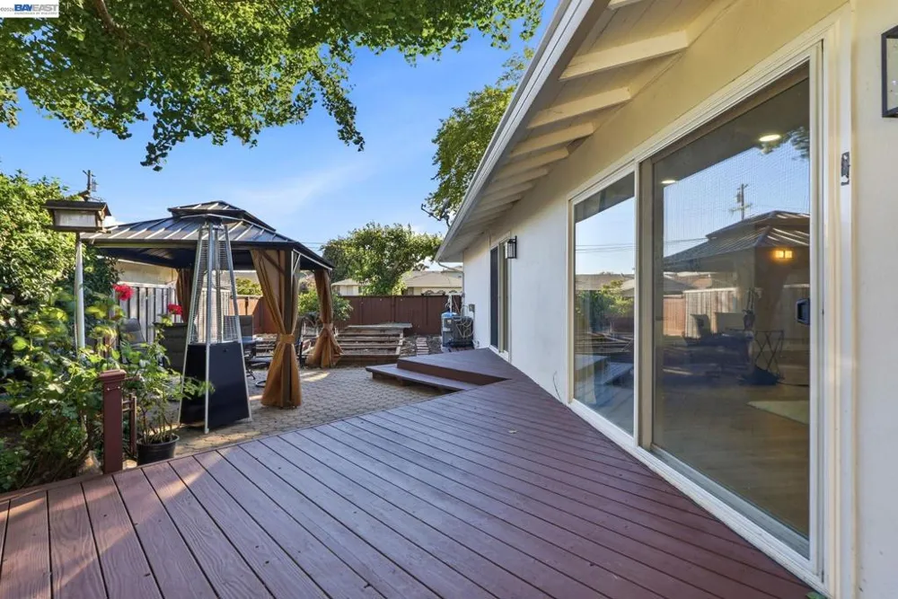 2394 Tahiti St Hayward, CA 94545