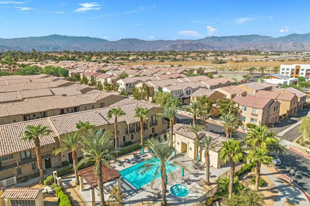 124 Paseo Bravo Palm Desert, CA 92211